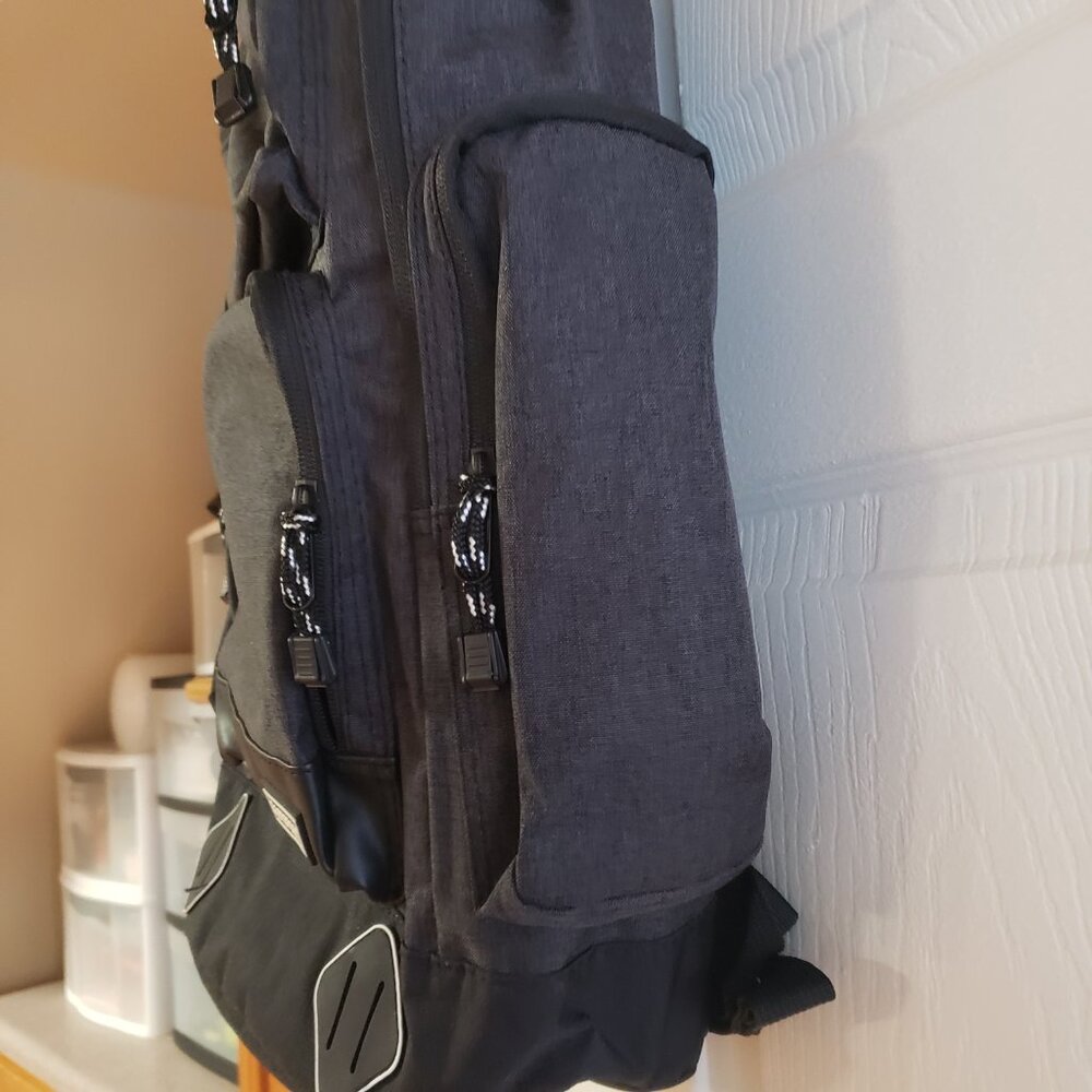 Eastsport Backpack Mult-Purpose Expandable Laptop… - image 3